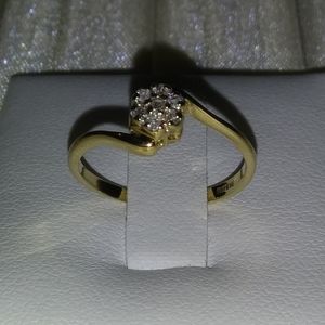 10k gold Estate Samuel Aaron diamond ring